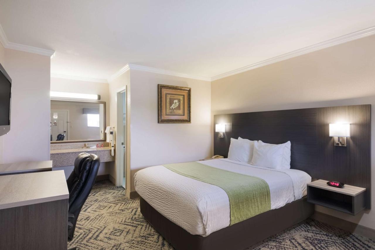 Surestay Hotel By Best Western Rockdale Exteriör bild