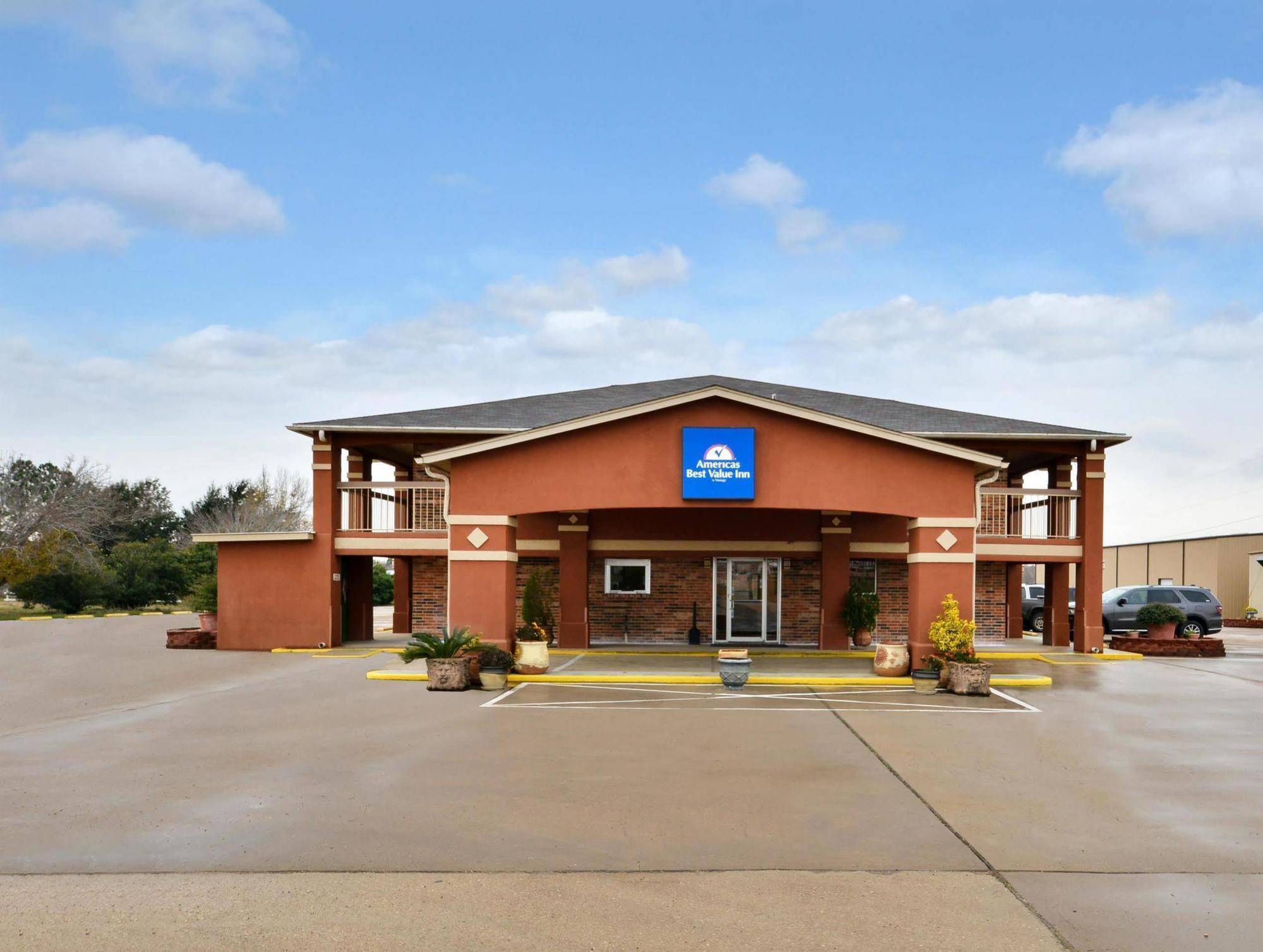 Surestay Hotel By Best Western Rockdale Exteriör bild